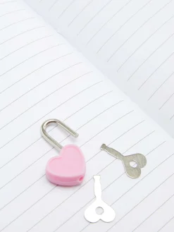 Best „Disneys Stitch“ A5-Notizbuch Mit Schloss Kinder Notizbücher