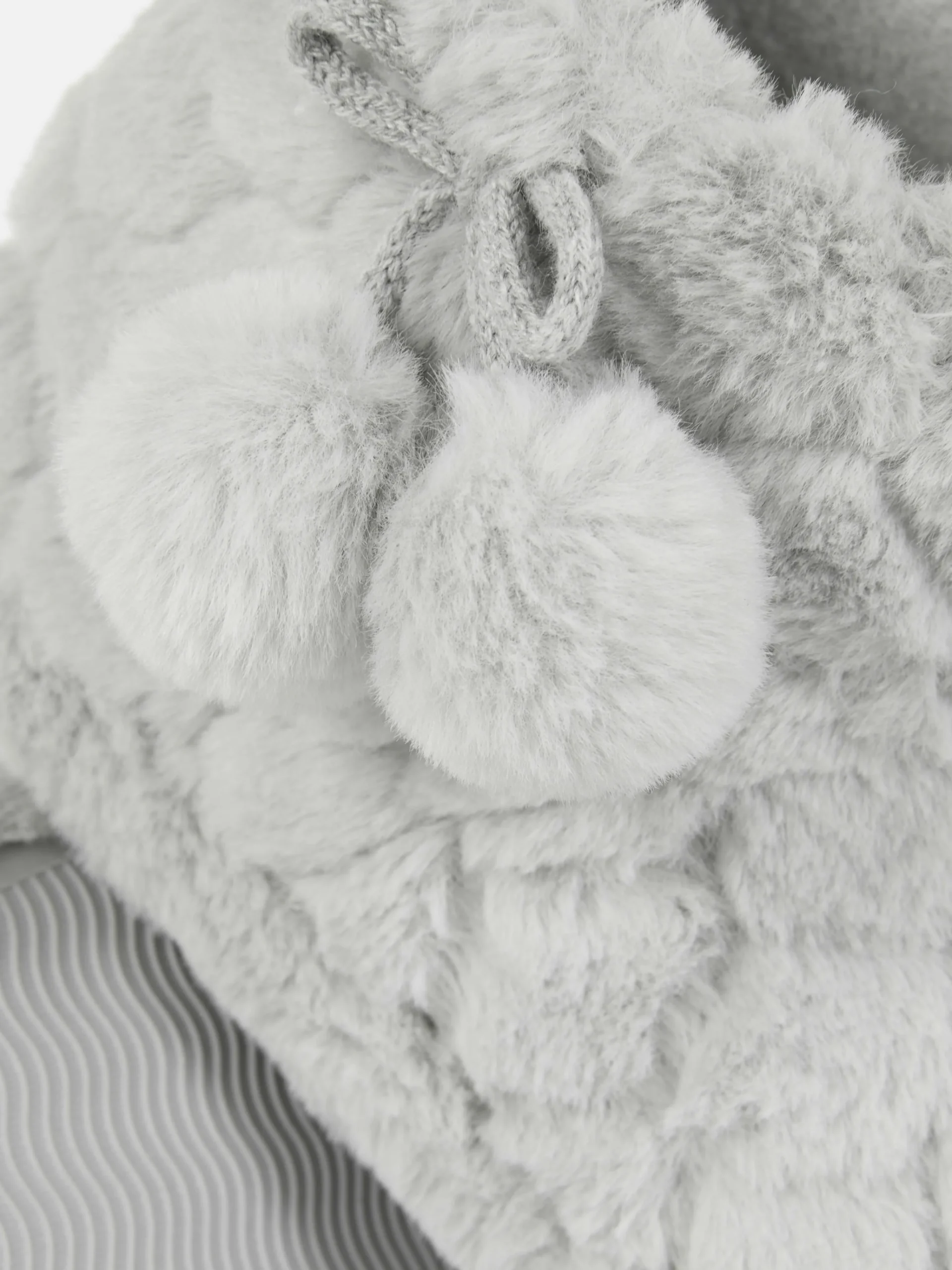 Sale Flauschige Hausstiefel Mit Bommeln Damen Hausschuhe