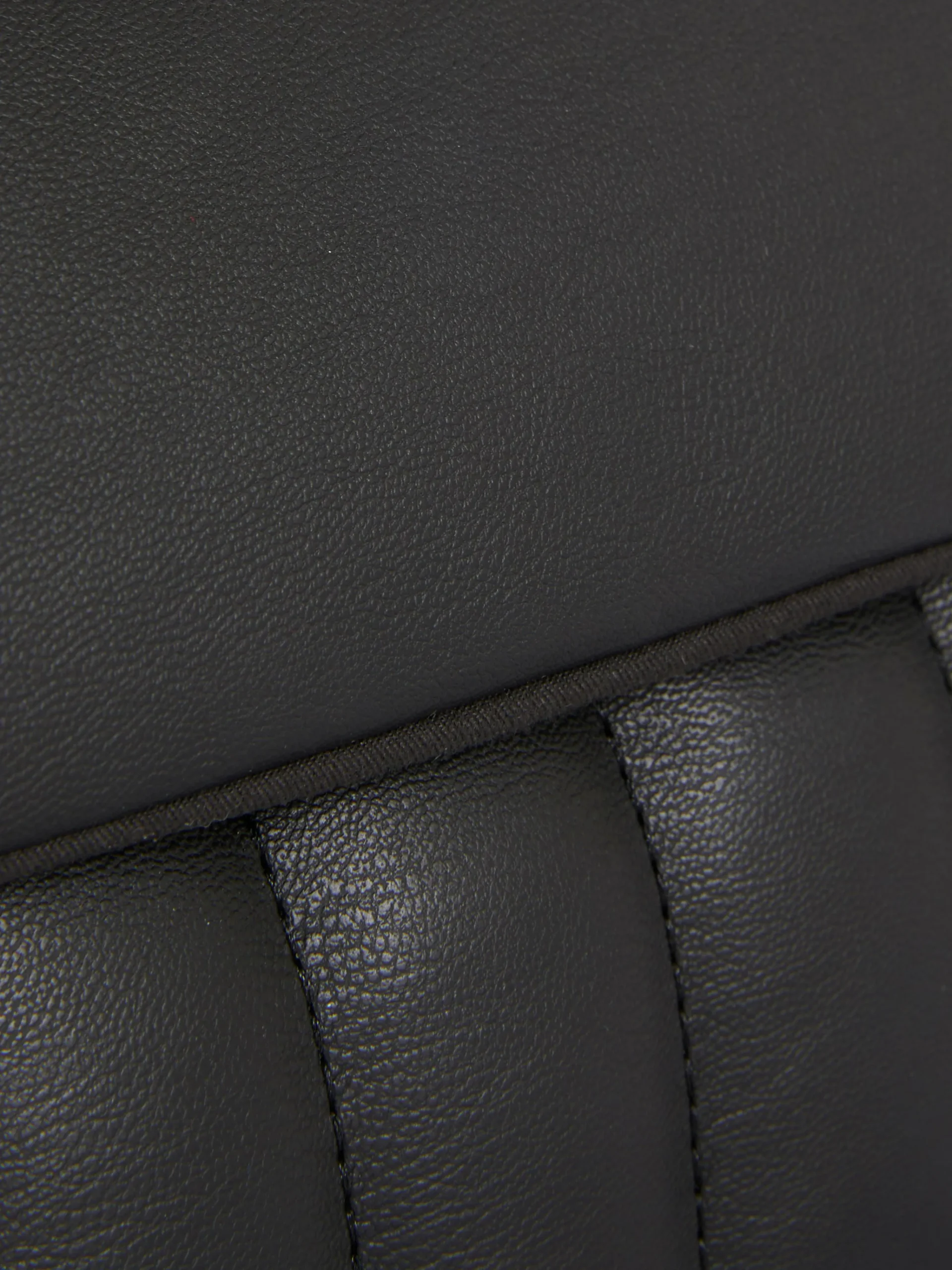 Clearance Gepolsterte Schultertasche Aus Kunstleder Damen Taschen Und Portemonnaies