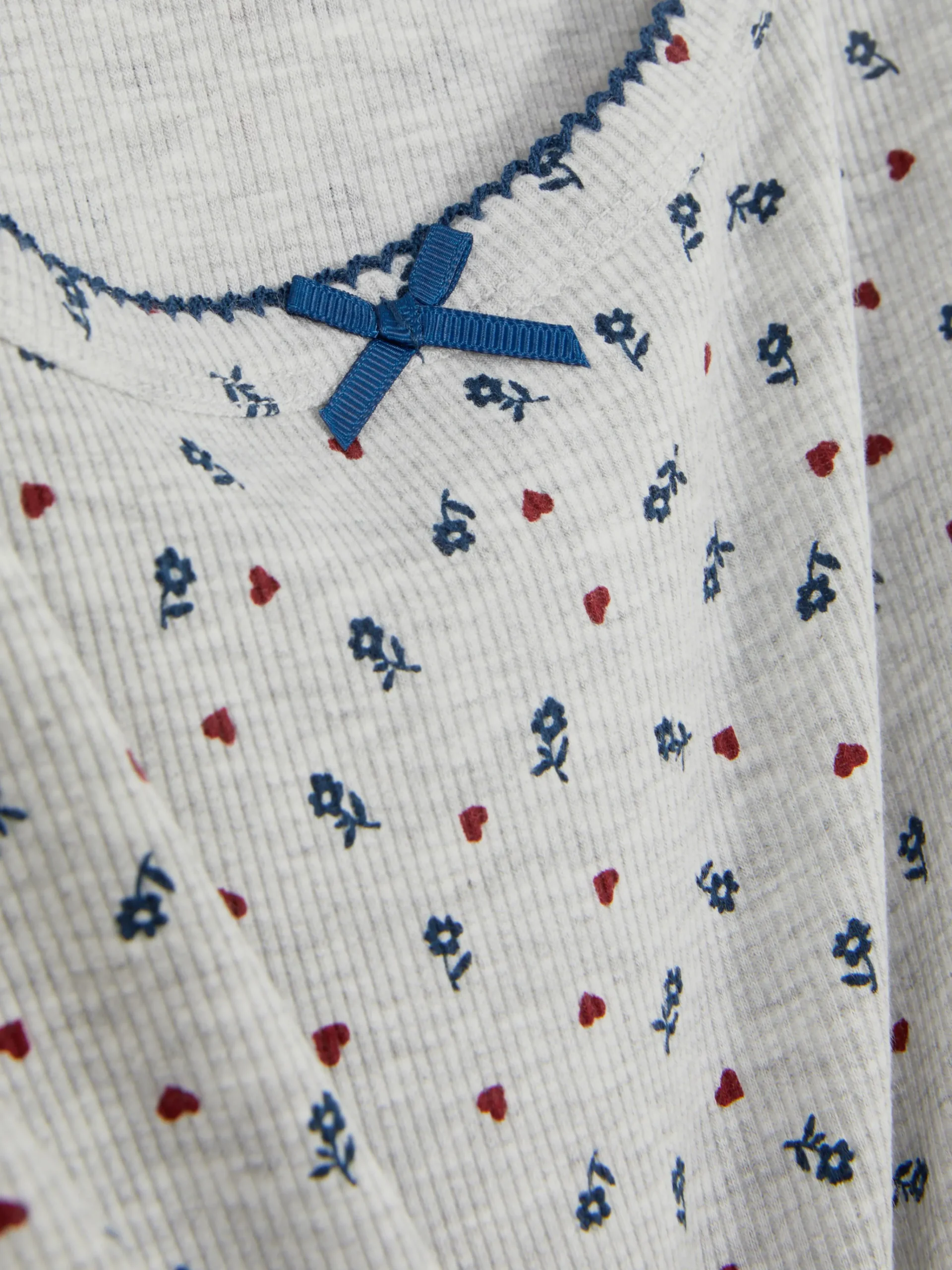 Geripptes Schlafanzugtop Mit Blümchenmuster Damen Schlafanzugoberteile