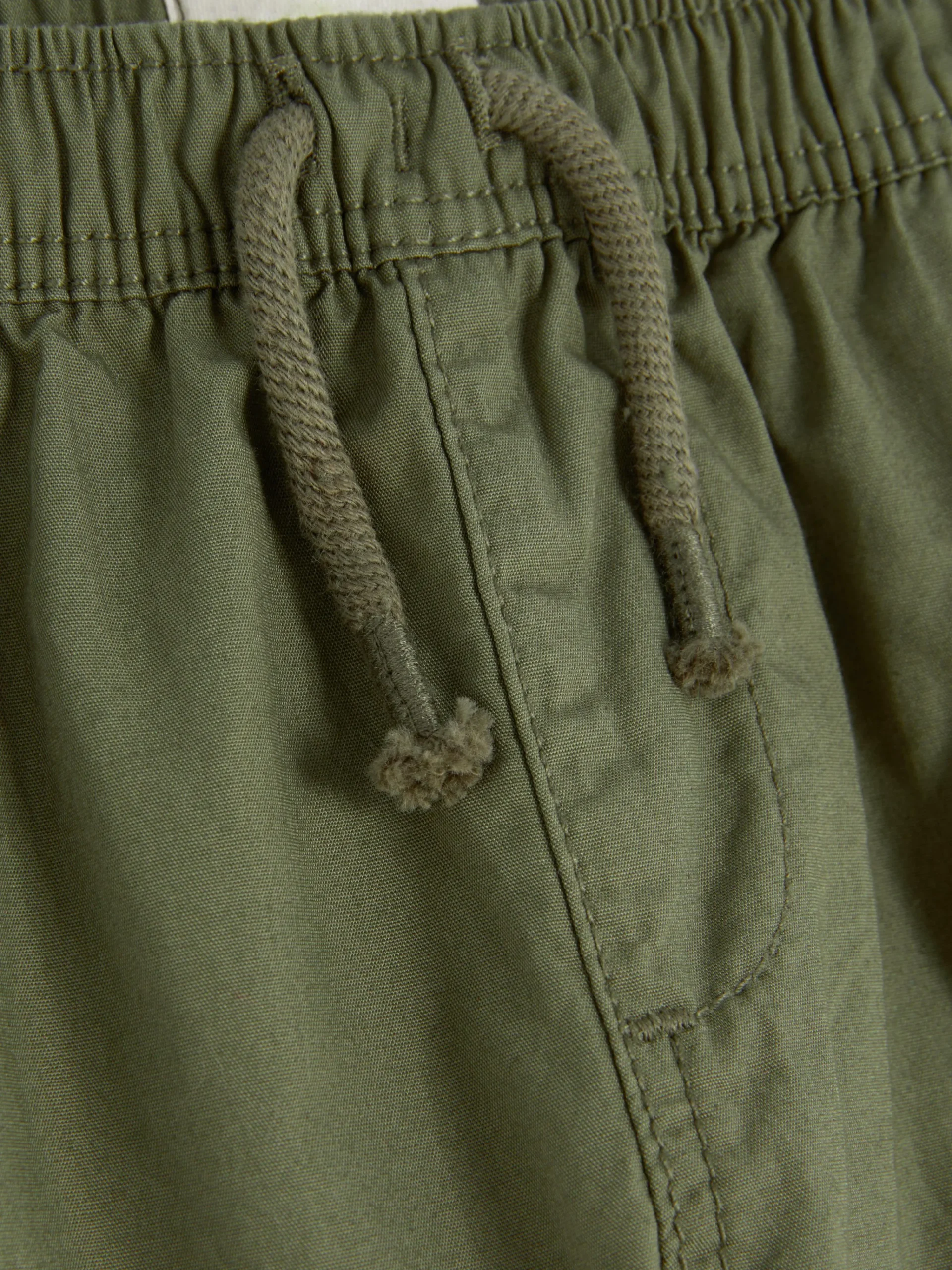 Outlet Jogginghose Mit Cargotaschen Und Kordelzug Hosen Und Leggings