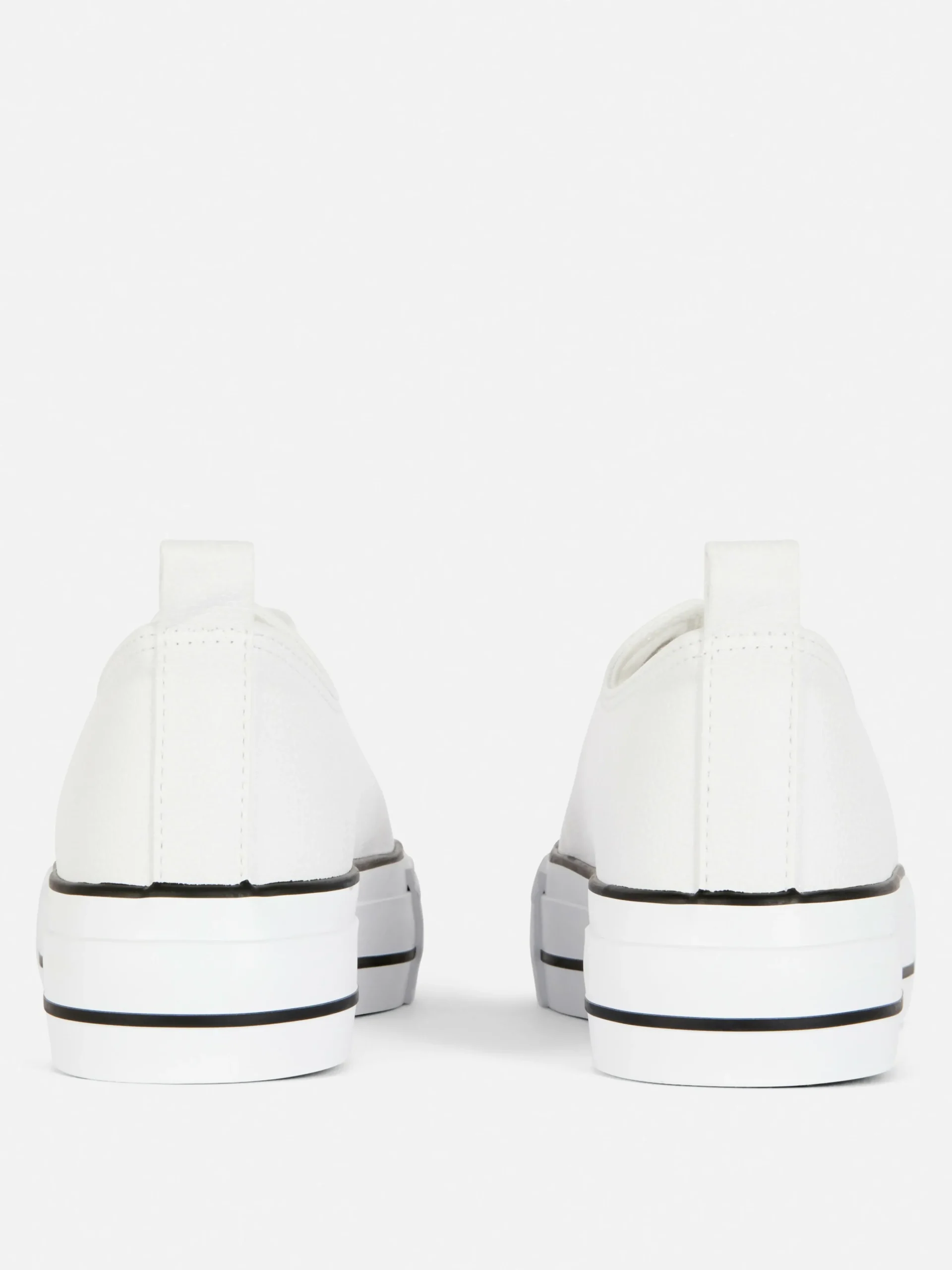 Outlet Low-Top Sneakers Aus Kunstleder Mit Plateausohle Damen Sneakers