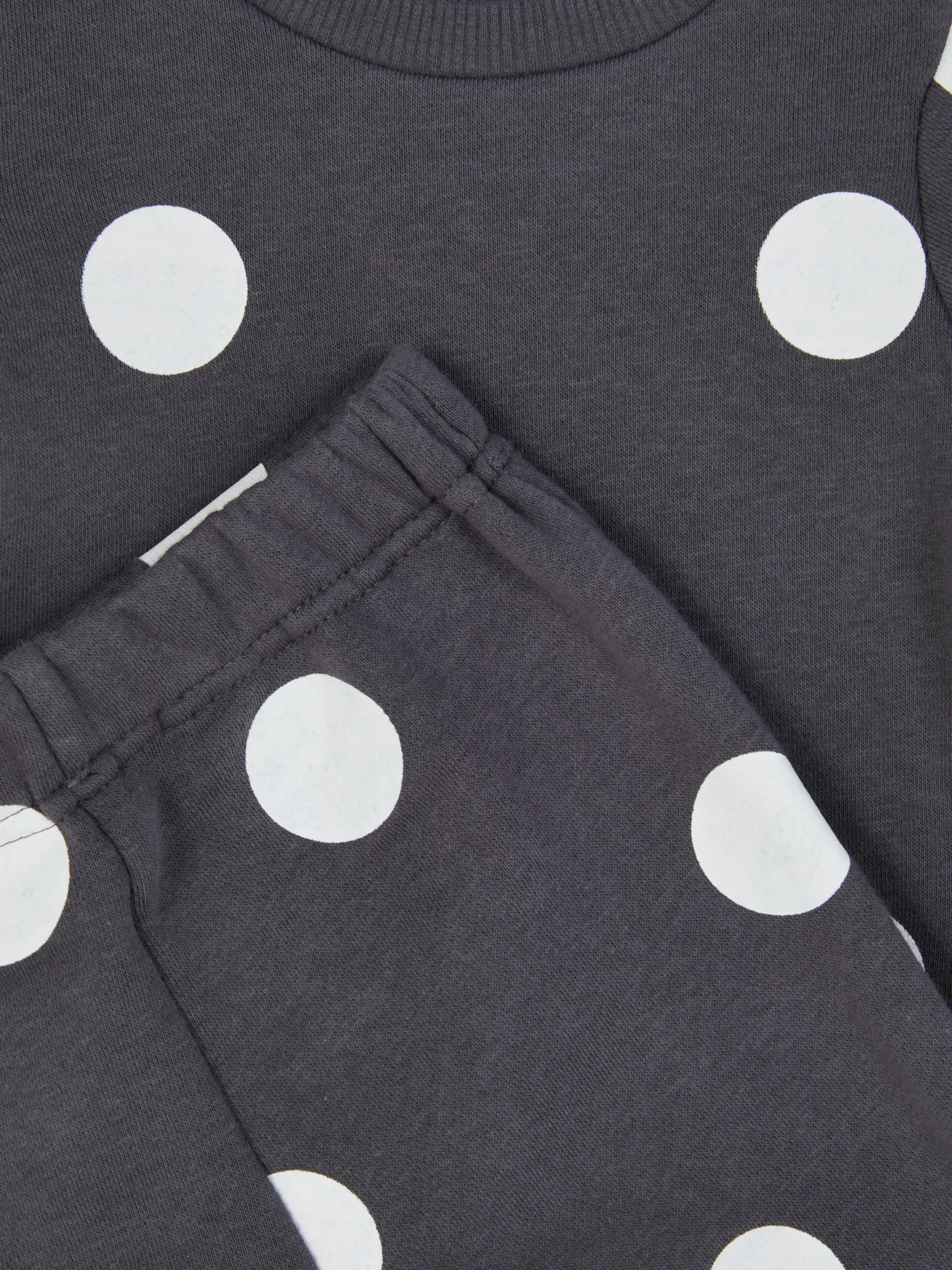 New Pullover Und Jogginghose Mit Pünktchenmuster Sets Und Outfits