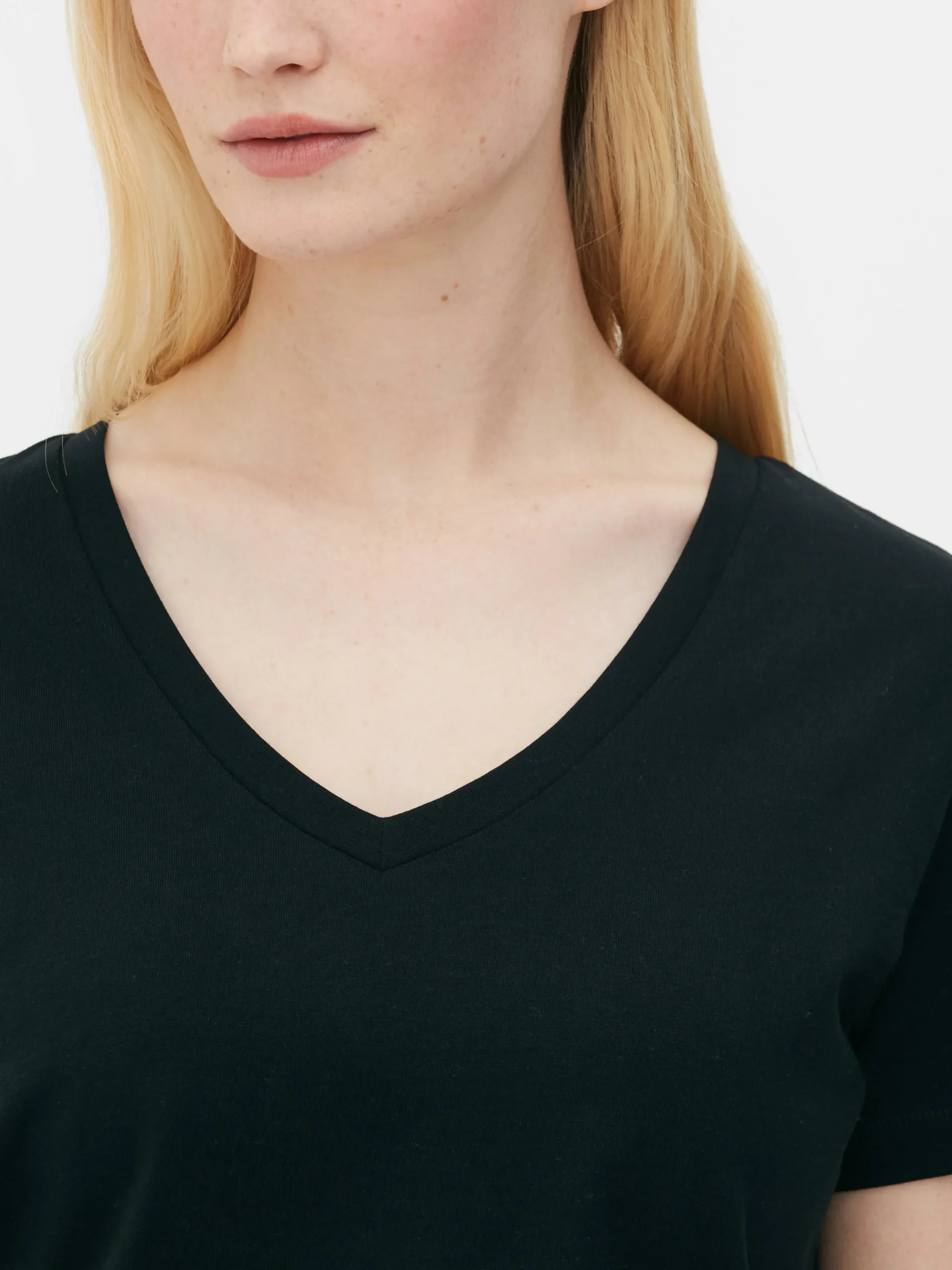 Sale Regular-Fit-T-Shirt Mit V-Ausschnitt Damen Tops Und T-Shirts