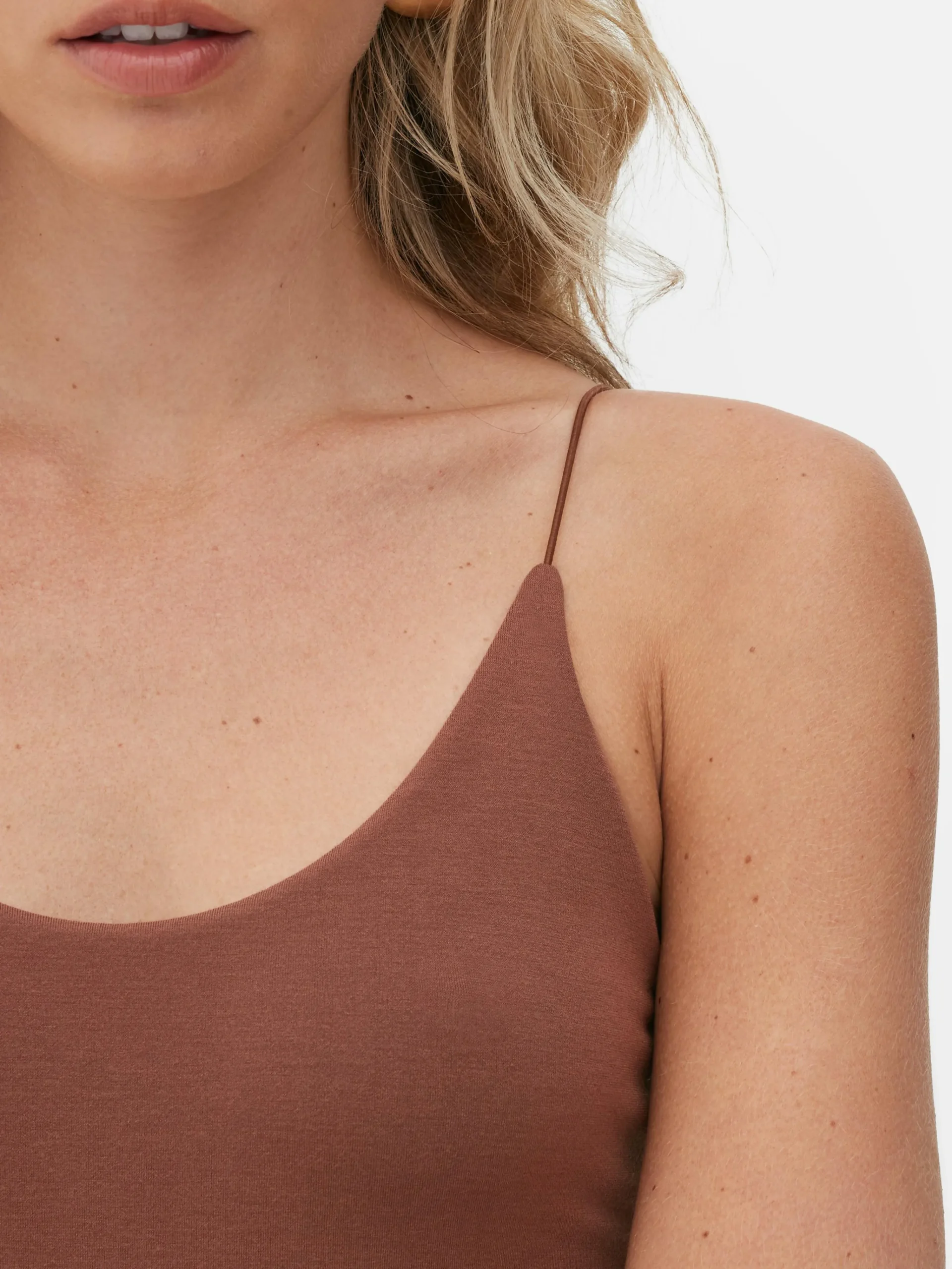 Clearance „Rita Ora“ Body Mit U-Ausschnitt In Slim-Fit Damen Tops Und T-Shirts