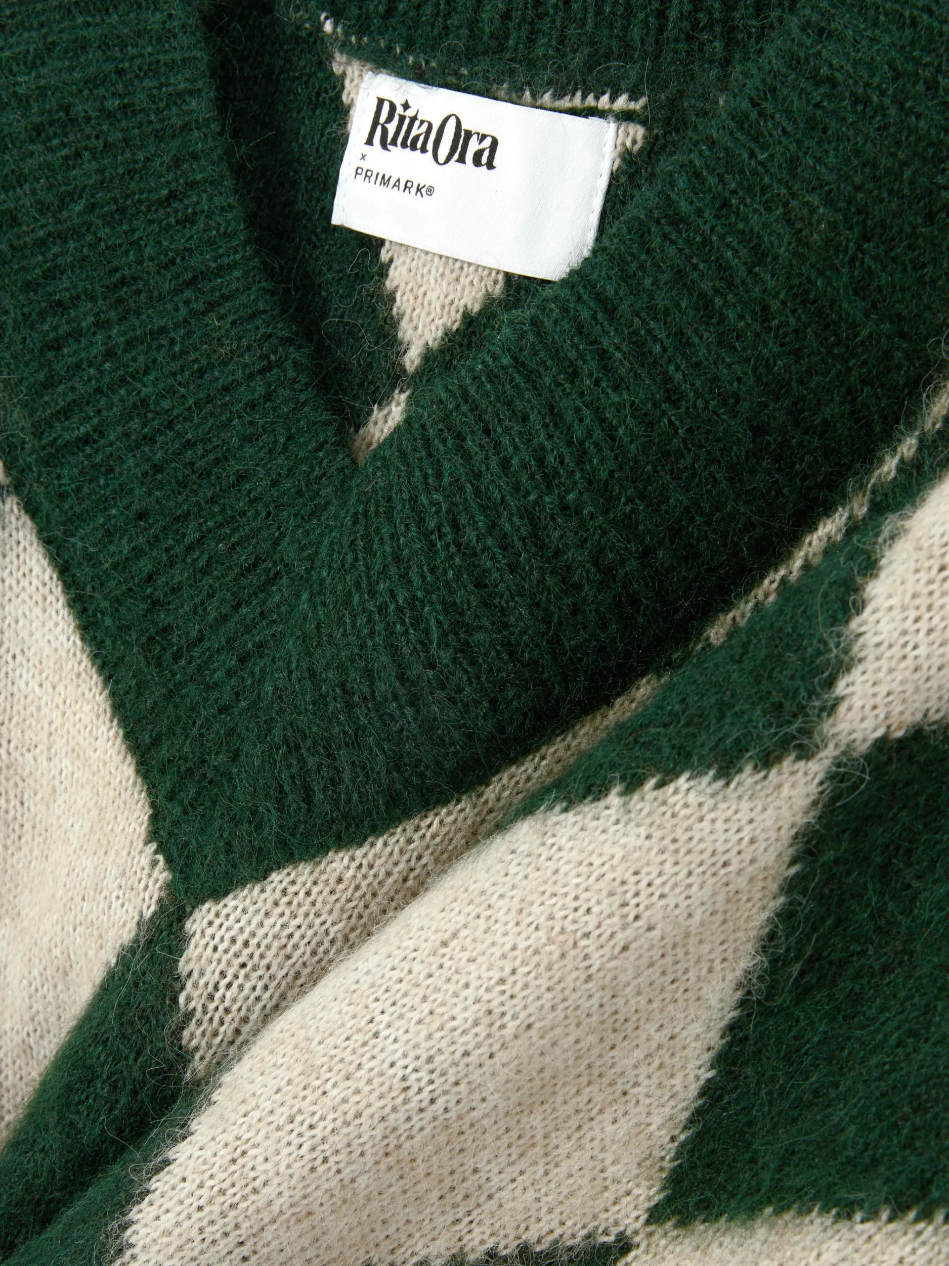 Discount „Rita Ora“ Strickpullover Mit Argylemuster Und V-Ausschnitt Damen Pullover Und Cardigans