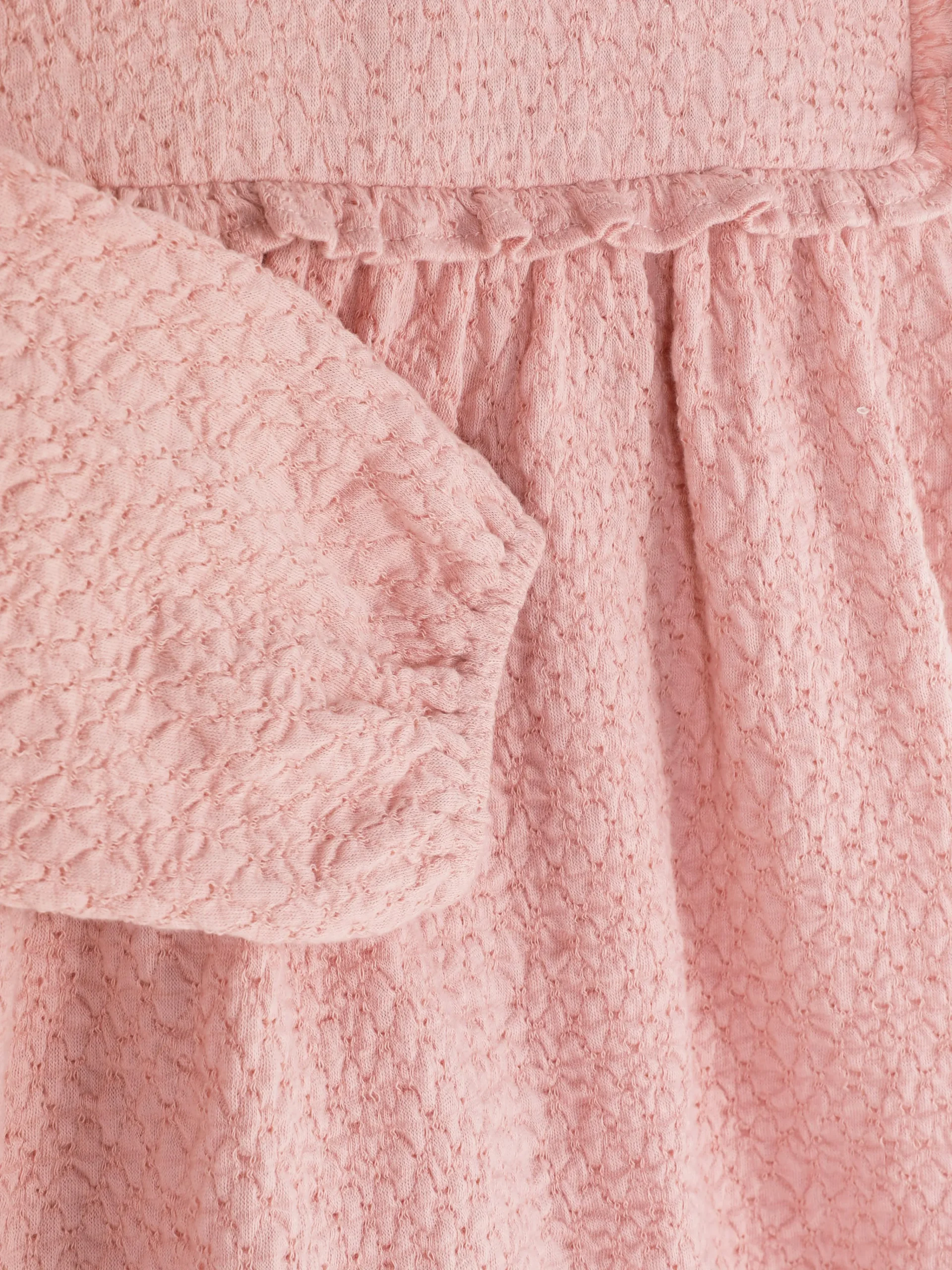 Hot Rüschenkleid In Knitteroptik Kleider Und Röcke