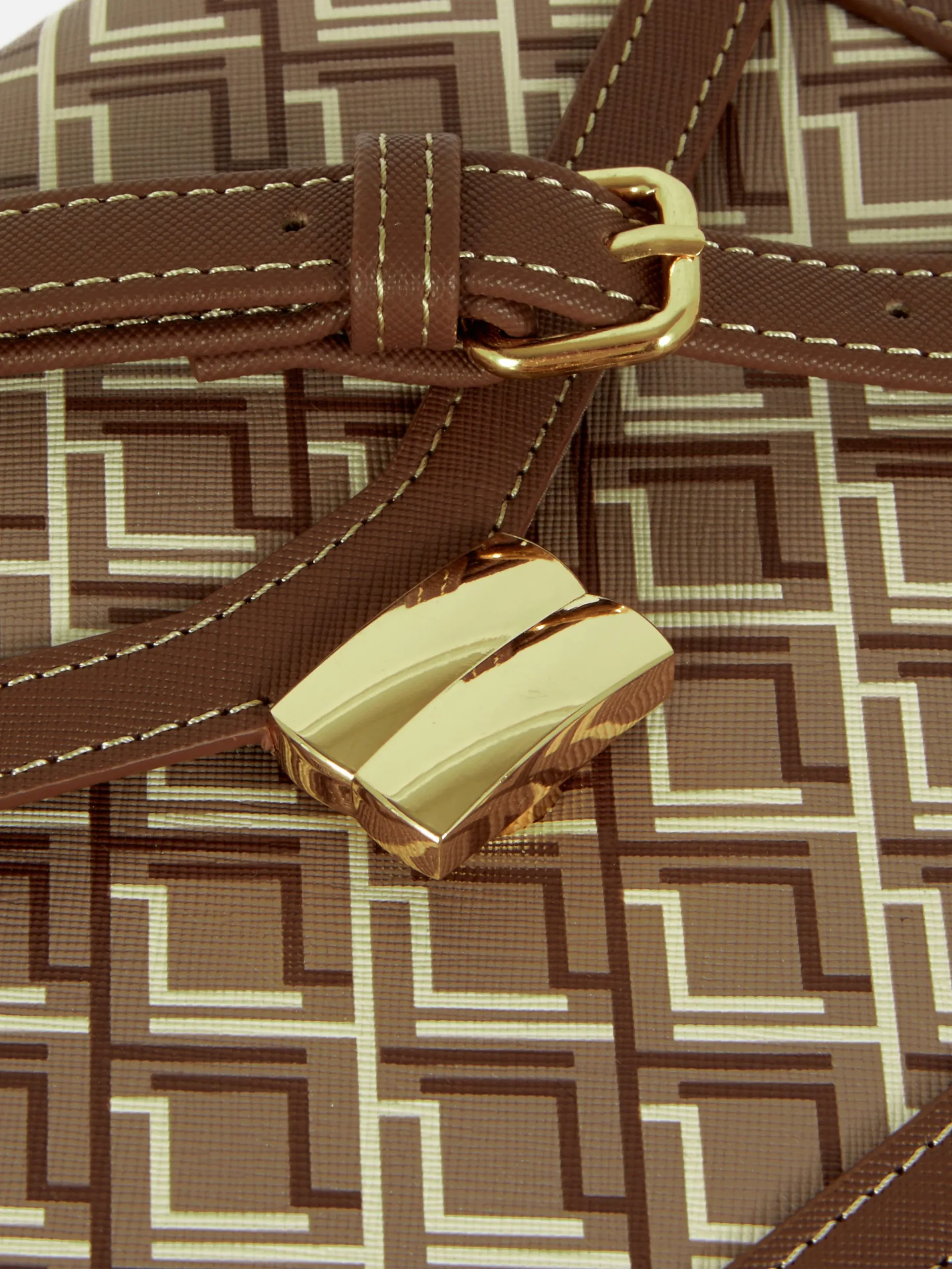 Outlet Satteltasche Mit Monogramm Und Grafik Damen Taschen Und Portemonnaies