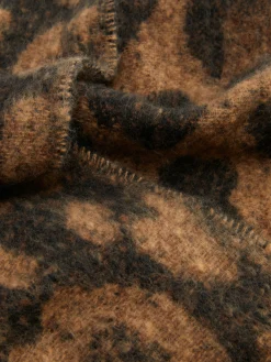 Discount Schmaler Schal Aus Gebürstetem Stoff Mit Leomuster Damen Mützen, Handschuhe Und Schals