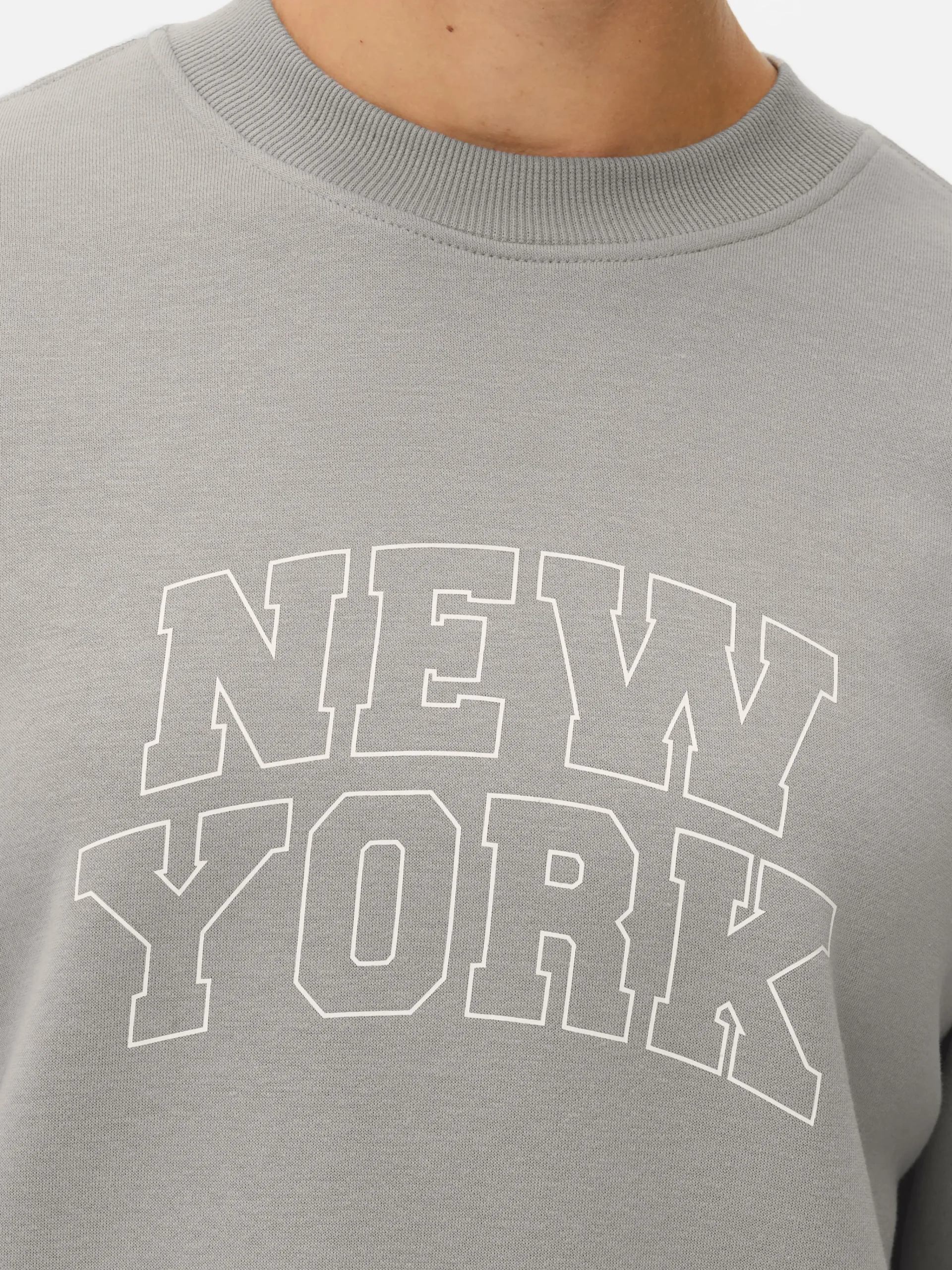 Online Sweatshirt Mit Slogan Und Rundhalsausschnitt Damen Hoodies Und Sweatshirts