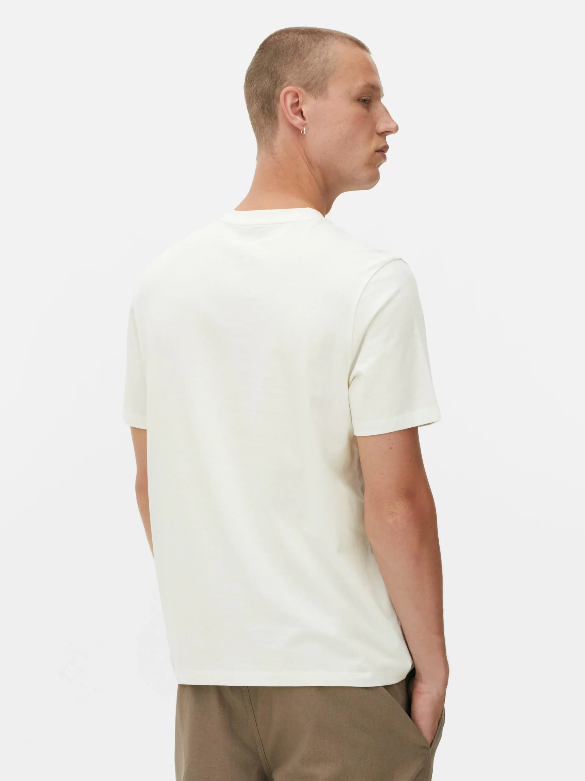 Clearance T-Shirt Im Regular-Fit Mit Rundhalsausschnitt Herren Tops Und T-Shirts