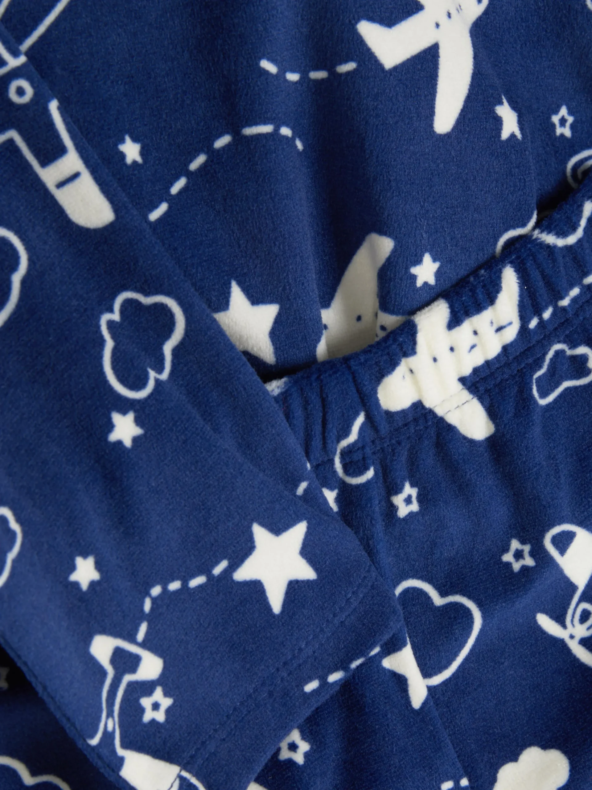 Velours-Schlafanzug Mit Grafik Schlafanzüge Und Nachtwäsche