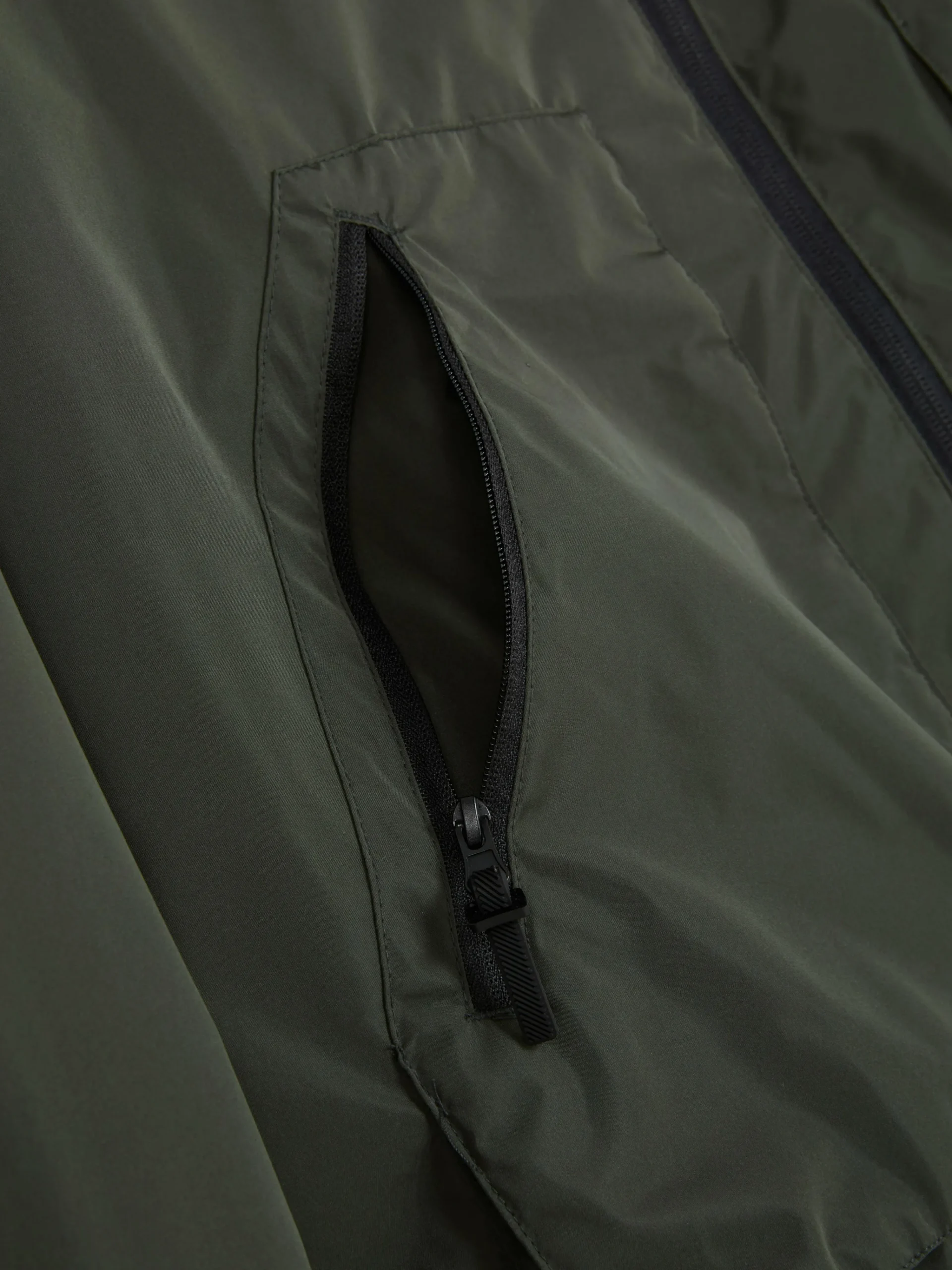 Outlet Windjacke Mit Kapuze Herren Jacken Und Mäntel