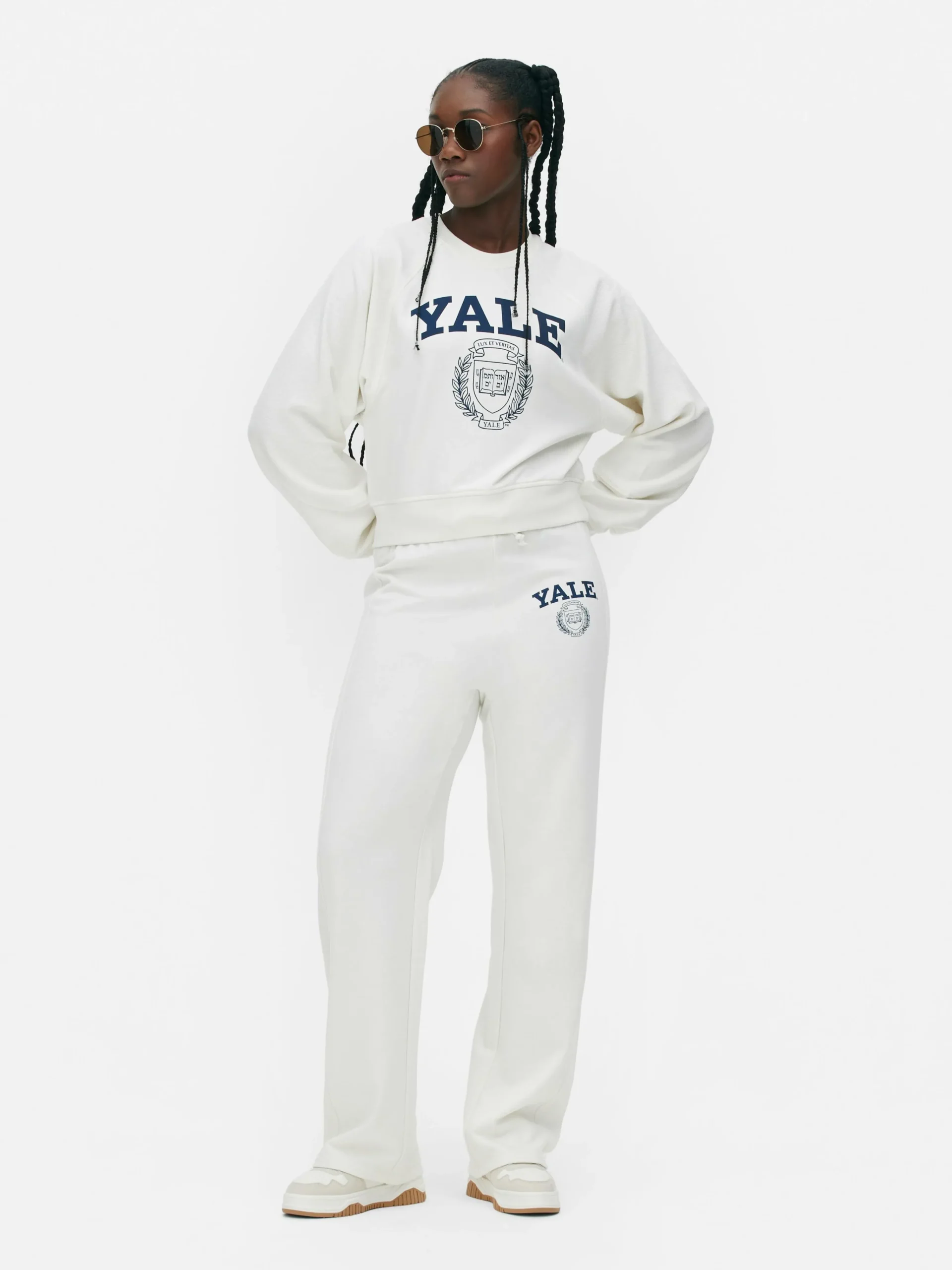 Clearance „Yale“ Sweatshirt Mit Geradem Schnitt Und Grafik Damen Hoodies Und Sweatshirts